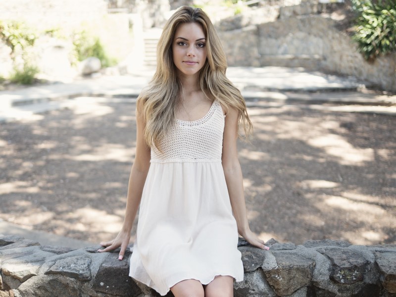 beautiful girl smiling da young woman female 4k