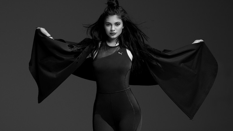 Kylie Jenner, Puma, black, 6K