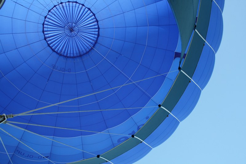 balloon sky hot air balloons wind hot air balloon 4k