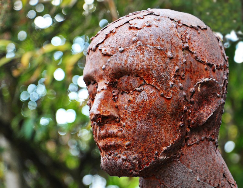 art sculpture scrap sculpture human replica 4k