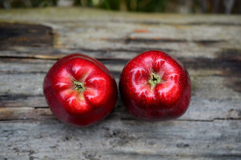 apple red red apple fruit healthy vitamins frisch 4k