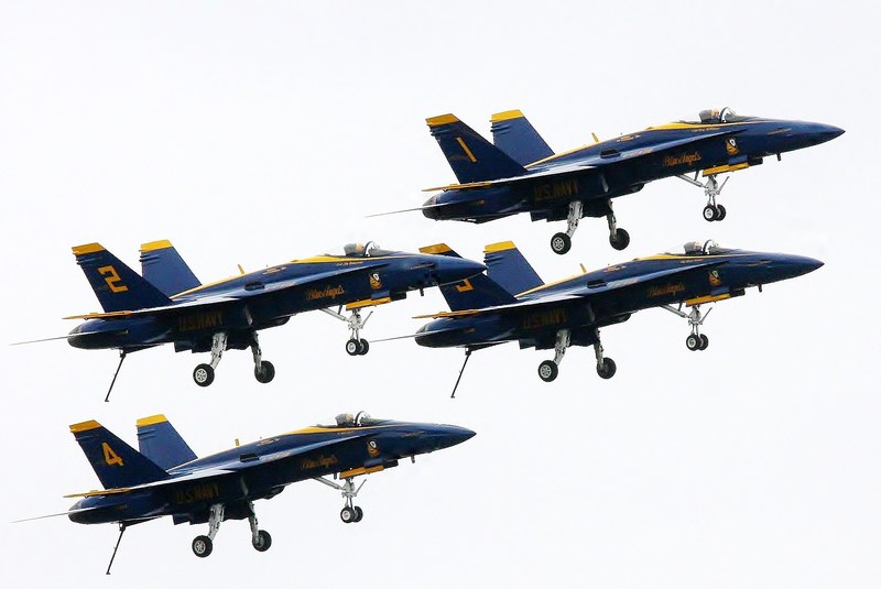 airplane blue angles aircraft sea fair seattle 4k