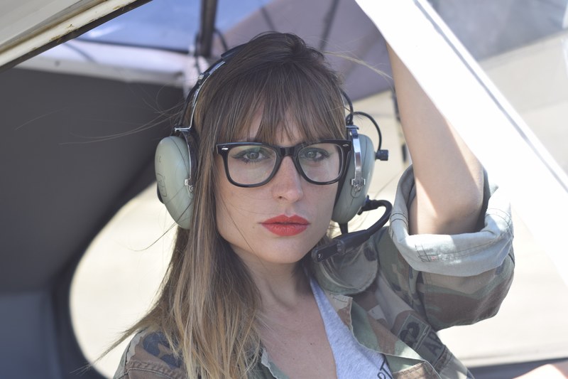 aircraft women fashion pilot sky flight 4k