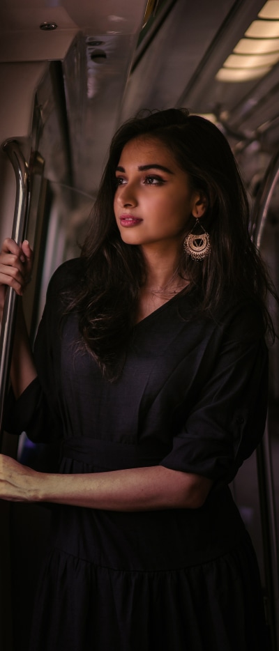 Women Model, Black Hair, 1644x3840