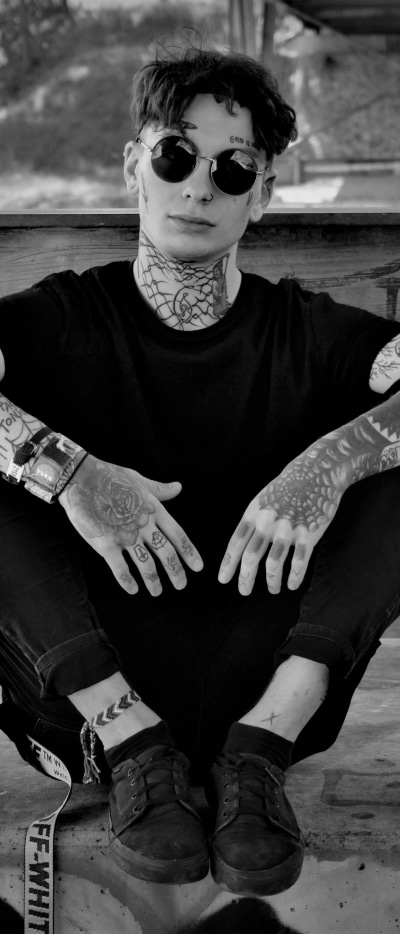 Men Model, Black and White, Sunglasses, Tattoo, 1644x3840
