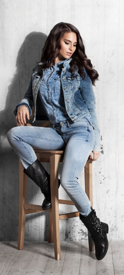 Women Model, Brunette, Boots, 1440x3200