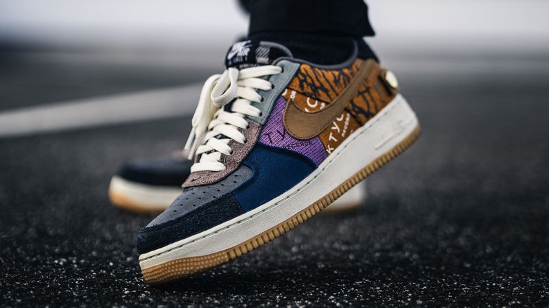 sneakers, shoes, legs, asphalt, 4k
