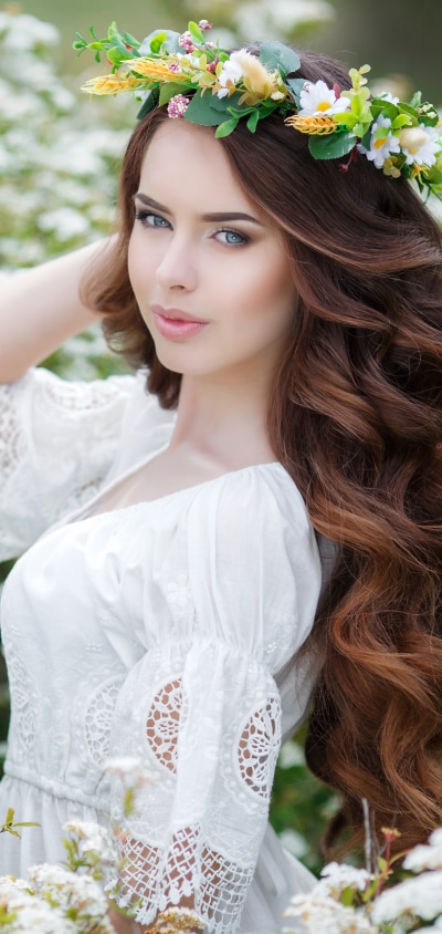 Women Model, Brunette, White Flower, Blue Eyes, Wreath, Long Hair, 1440x3040