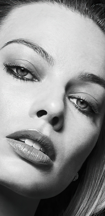 Celebrity Margot Robbie, Australian, Actress, Black and White, Face, 1440x2960
