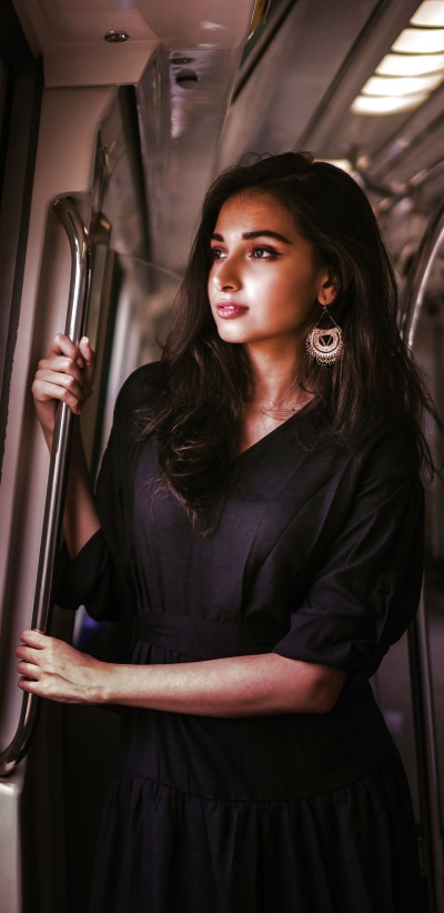 Women Model, Earrings, Black Hair, 1440x2960