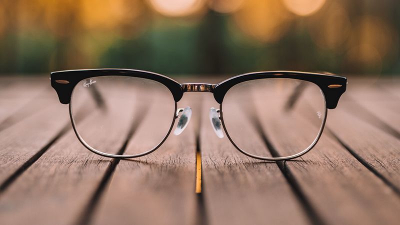 glasses, lenses, boards, wooden, blur, 4k