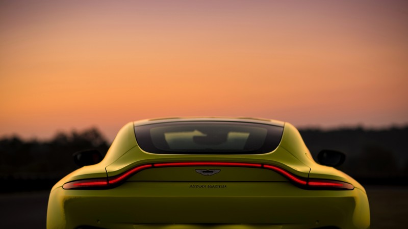 Aston Martin Vantage, 2018 Cars, 4K