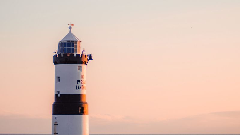 lighthouse, water, horizon, glare, 4k