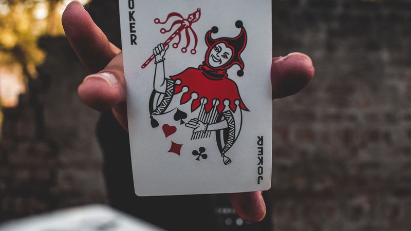 joker, card, fingers, hand, 4k