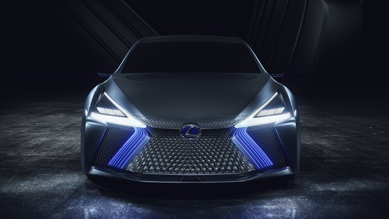 Lexus LS+, 4k