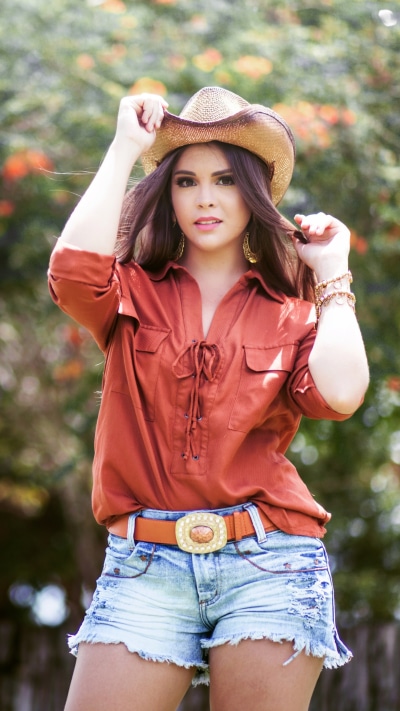 Women Model, Hat, Brunette, Shorts, 1440x2560