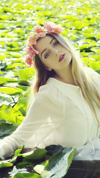Women Model, Green Eyes, Outdoor, Wreath, Water Lily, Blonde, 1440x2560