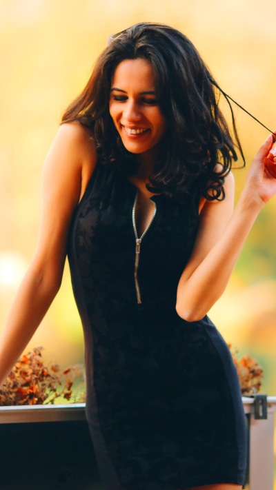 Women Model, Brunette, Smile, Black Dress, 1440x2560