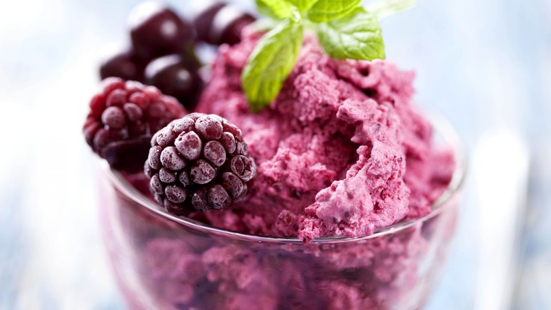 Ice cream, blueberries, mint