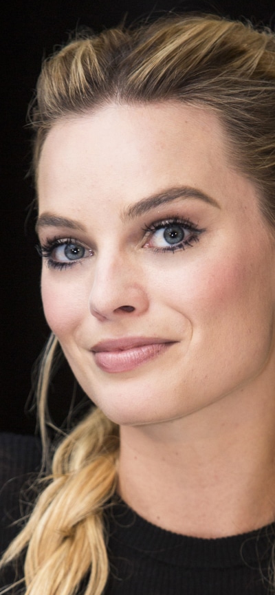 Celebrity Margot Robbie, Smile, Actress, Australian, Blue Eyes, 1242x2688