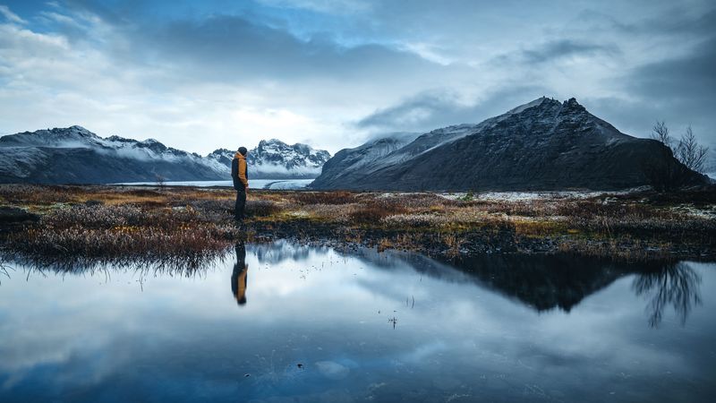 lonely, loneliness, mountains, grass, reflection, 4k