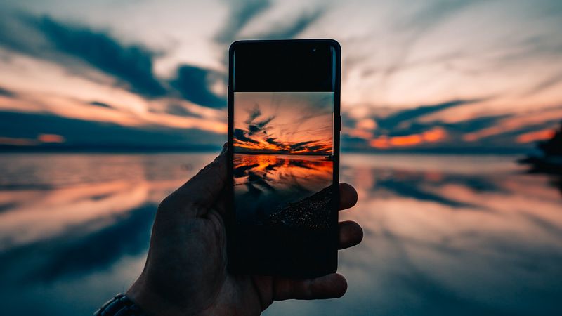 phone, hand, sunset, horizon, 4k