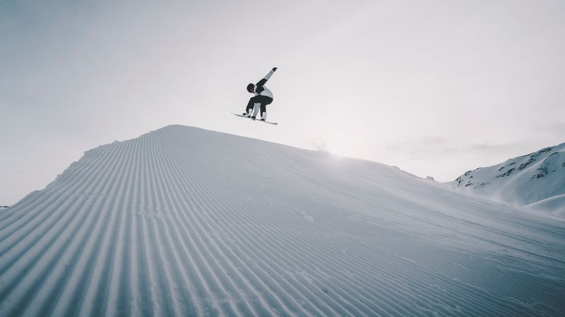 snowboarder, snowboard, helmet, snow, jump, 4k