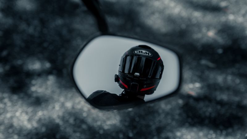motorcyclist, helmet, motorcycle, mirror, reflection, 4k
