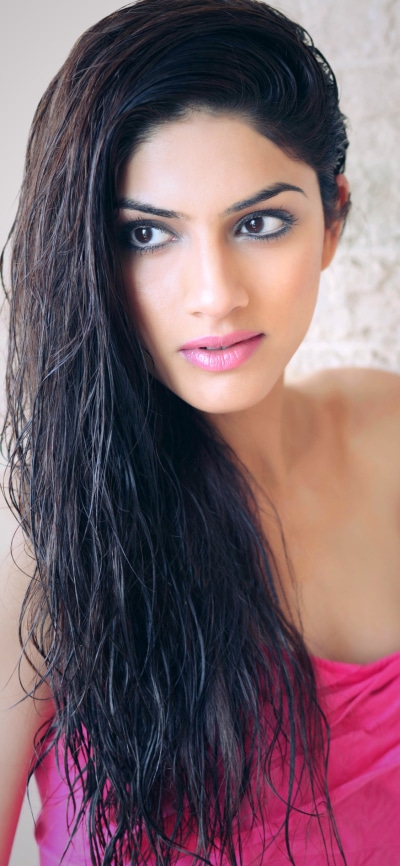 Women Model, Sapna Pabbi, Brown Eyes, Actress, British, 1125x2436