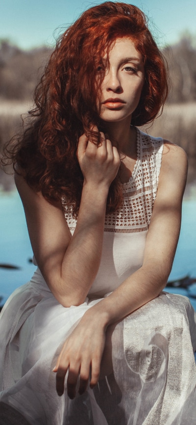 Women Model, Outdoor, Swan, Redhead, Lake, 1125x2436