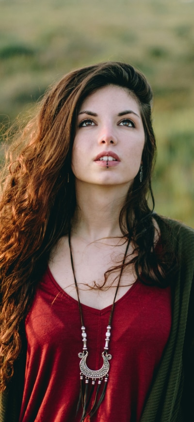 Women Model, Necklace, Brown Eyes, Mood, Brunette, Depth Of Field, 1125x2436