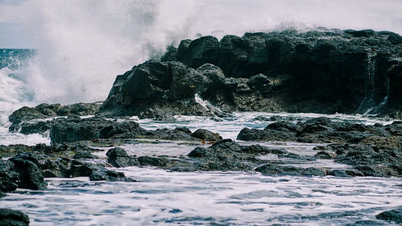 spray, rocks, water, sea, 4k