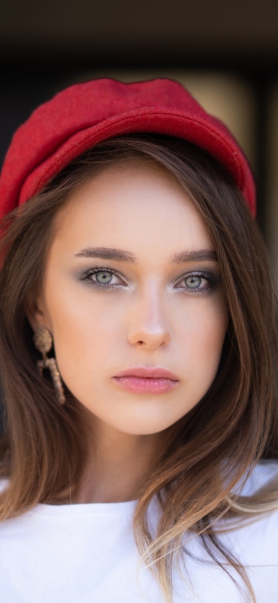 Women Model, Hat, Brunette, Face, 1080x2340