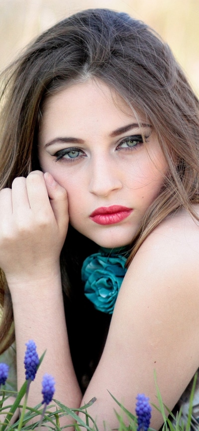 Women Model, Blue Eyes, Lying Down, Lipstick, Brunette, 1080x2340