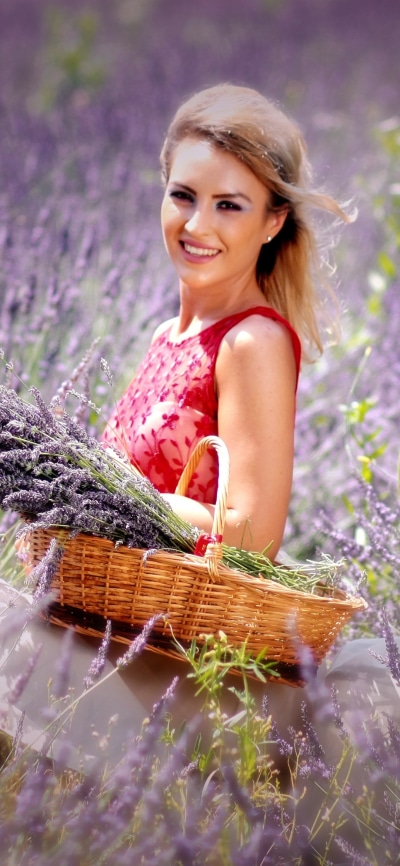 Women Model, Purple Flower, Flower, Smile, Lavender, Blonde, 1080x2340