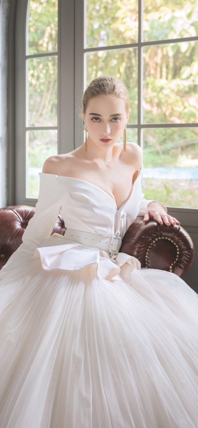 Women Model, Blonde, Earrings, White Dress, 1080x2340