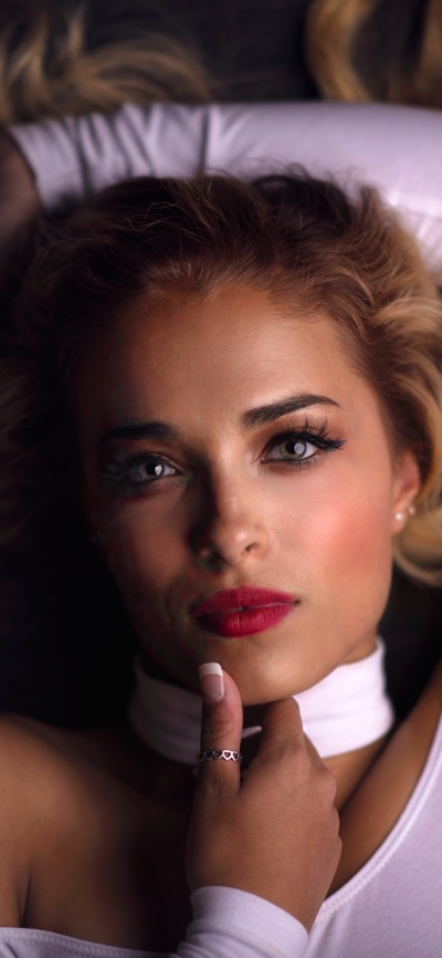 Women Model, Face, Lipstick, Blonde, Stare, 1080x2340