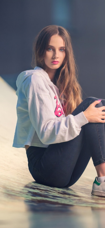Women Model, Sneakers, Brunette, 1080x2340
