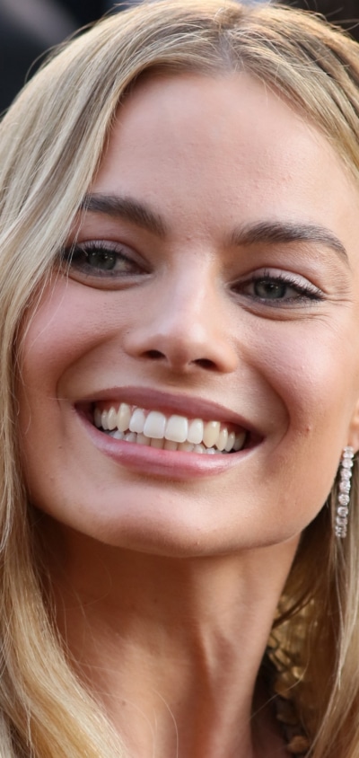 Celebrity Margot Robbie, Blonde, Australian, Smile, Actress, 1080x2280