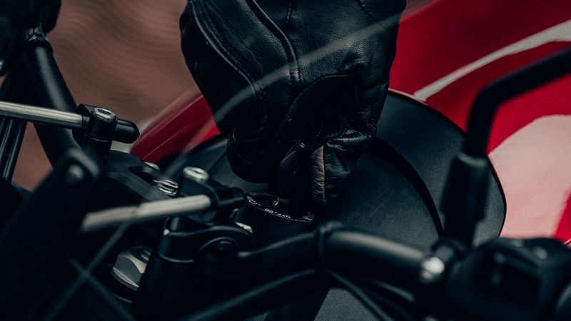 motorcycle, key, glove, motorcyclist, 4k