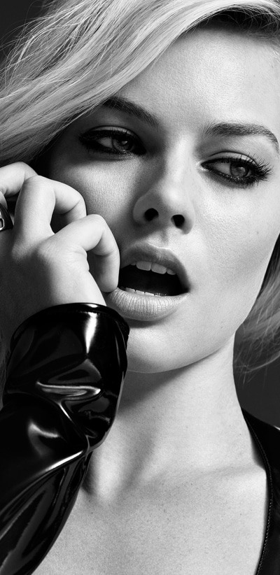 Celebrity Margot Robbie, Actress, Australian, Face, Black and White, Blonde, 1080x2220