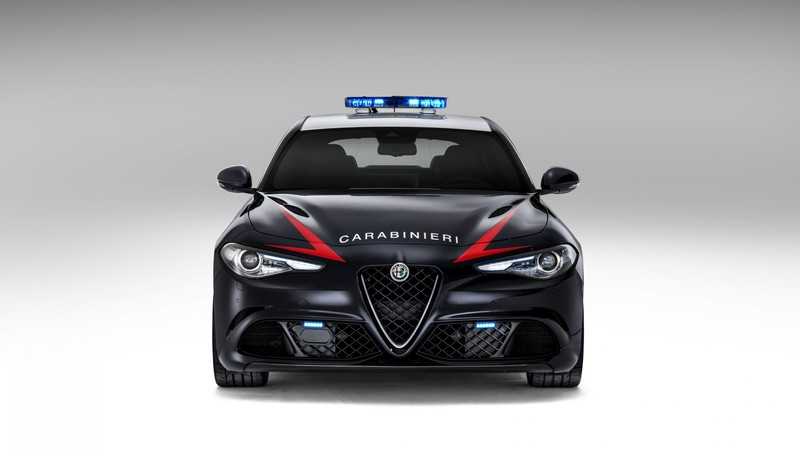 Alfa Romeo Giulia Quadrifoglio Carabinieri, police, safety car