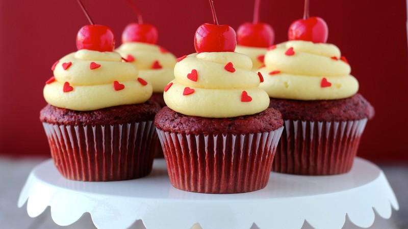 Capcake, hearts, berries, cherry, chocolate