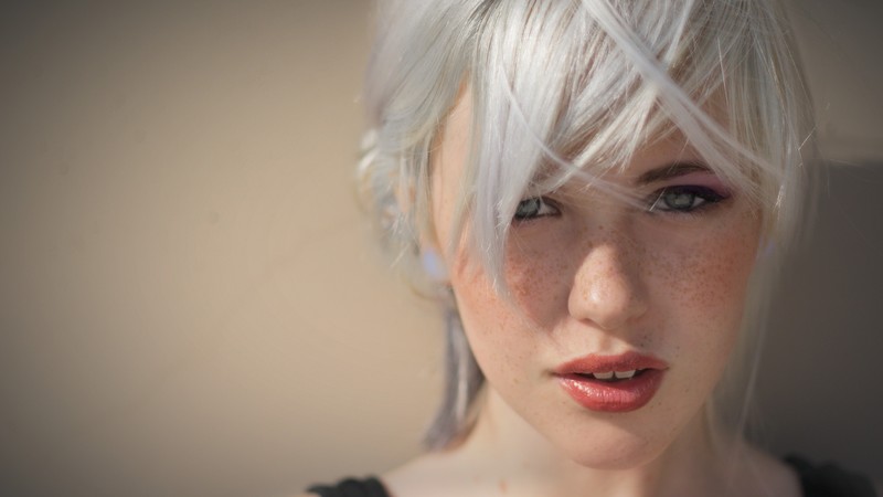 Devon Jade, model, blonde