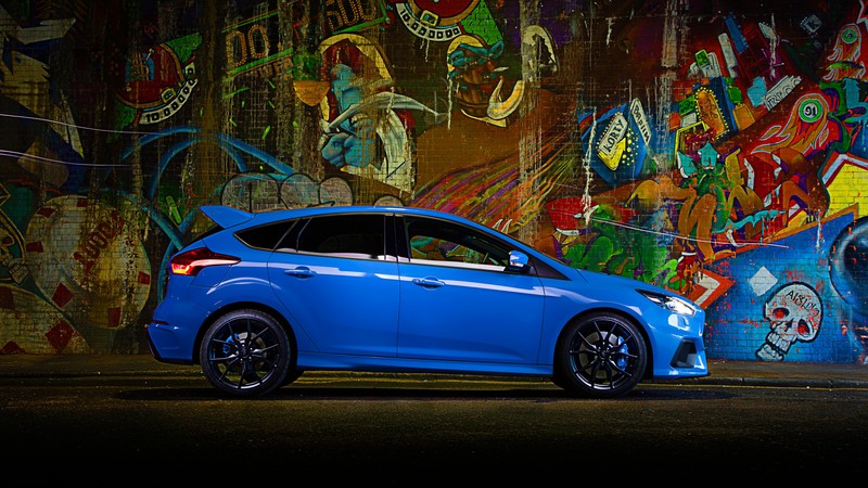 Ford Focus RS, hatchback, blue