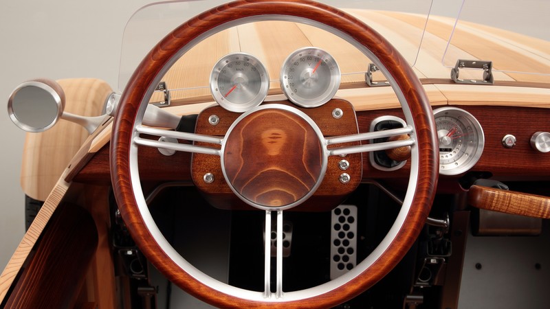 Toyota Setsuna, wooden roadster, Milan Design Week, interior