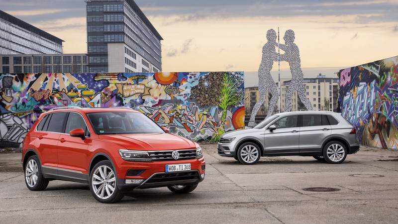 Volkswagen Tiguan, crossover, orange, grey