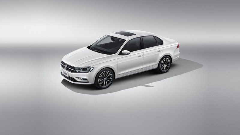 Volkswagen Bora, sedan, white