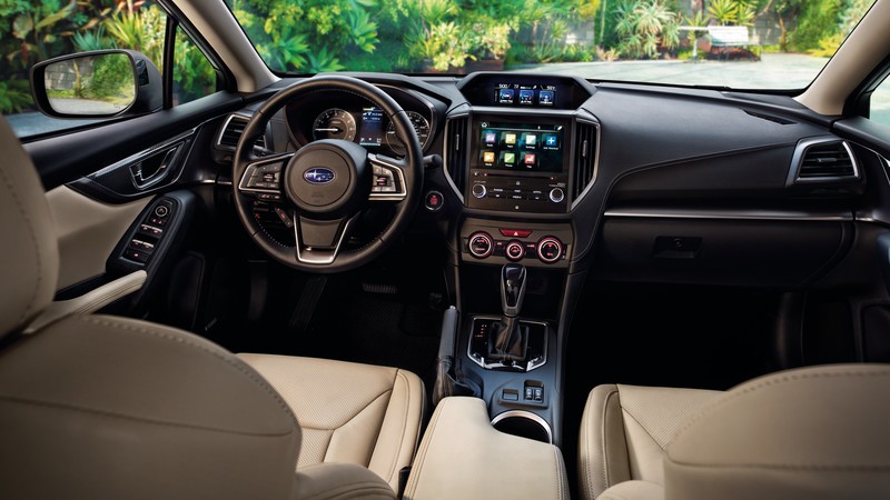 Subaru Impreza 5-door 2.0i Limited, NYIAS 2016, interior