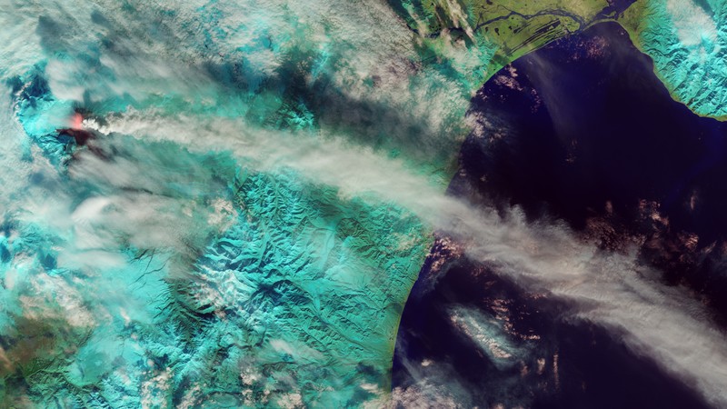 Kluchevskoy, 4K, 4K, eruption, clouds, volcano, sea, ocean, water, smoke